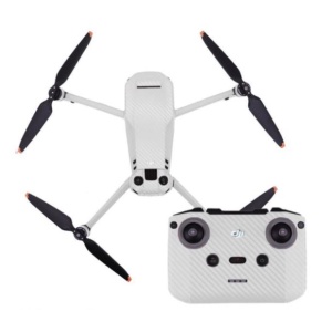 Šedý polep na dron DJI Mavic 3 1DJ2576