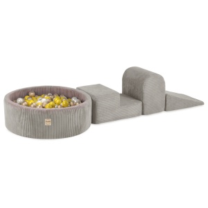 PLUSH NEST PLUSH NEST Hrací sestava s bazénem (3 prvky + bazén 90 × 30 cm) s 200 míčky