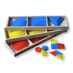 Moyo Montessori Moyo Montessori Vrstvené tvary