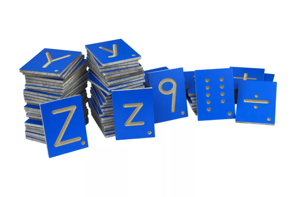 Moyo Montessori Moyo Montessori Destičky s čísly a písmeny