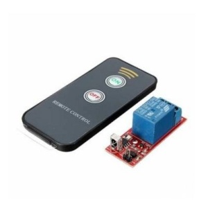 Dálkově ovládané relé s ovladačem - 12V (IR