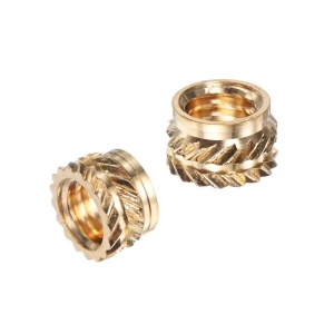 Závitová zápustná vložka M6x6x8 mosazná