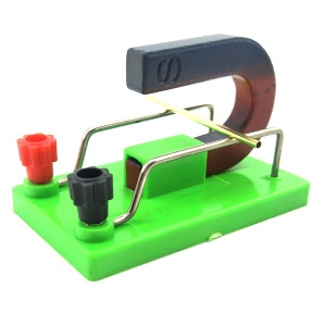 Experiment působení magnetického pole na vodič, kterým protéká proud